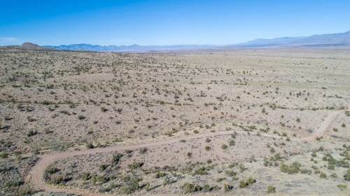 40 Acres, Mohave County, AZ, West Sloping, with legal access Parcel 313-11-043